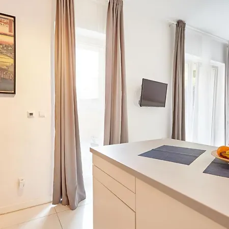 Friendly In Apartamento Praga