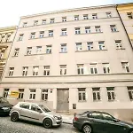Friendly In Apartamento Praga