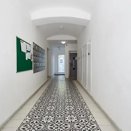 Apartment Friendly In *