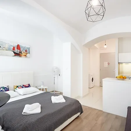 Apartment Friendly In Prague