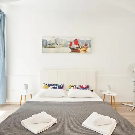 Apartment Friendly In *